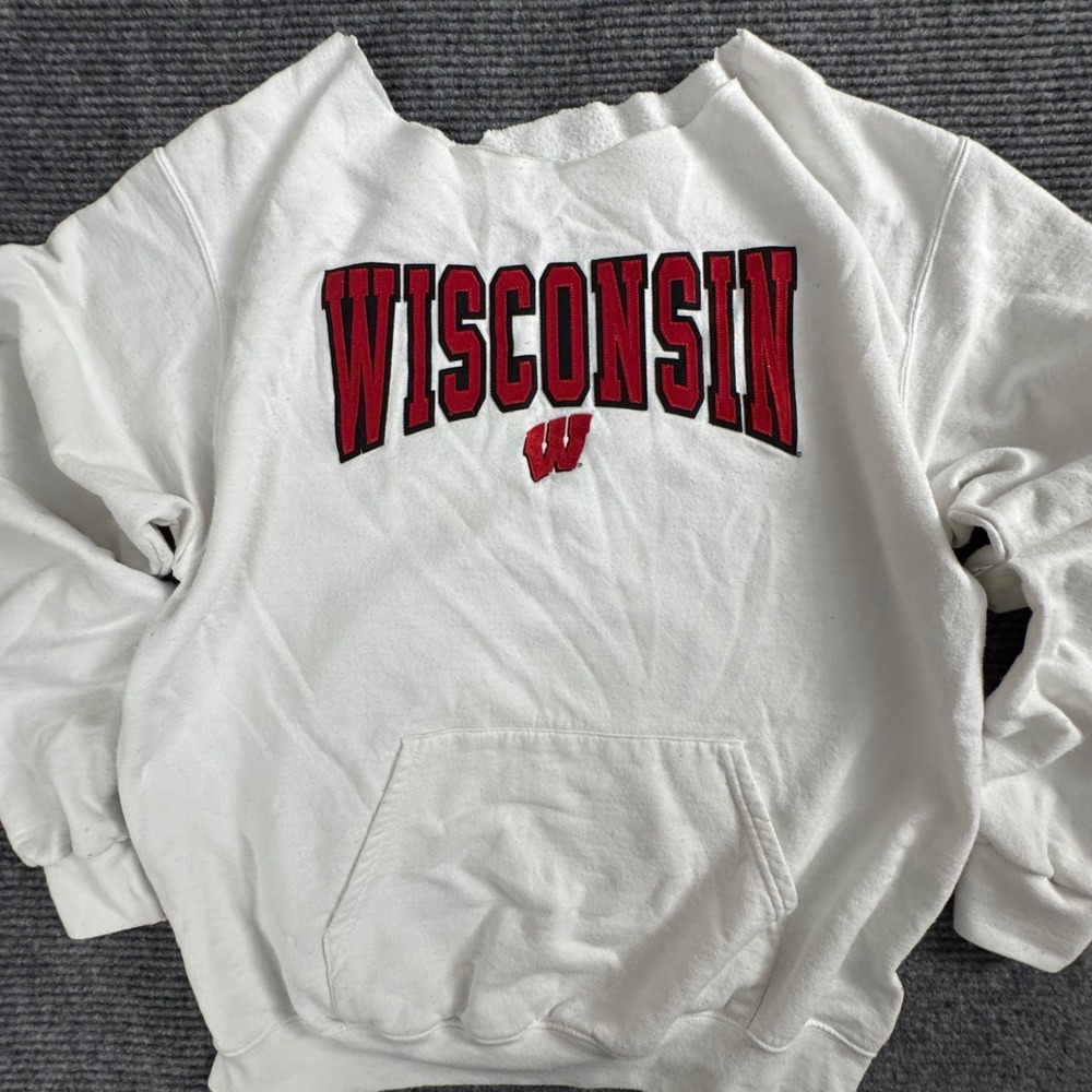 Champion Wisconsin Badgers Sweatshirt White Cut Neck Pullover